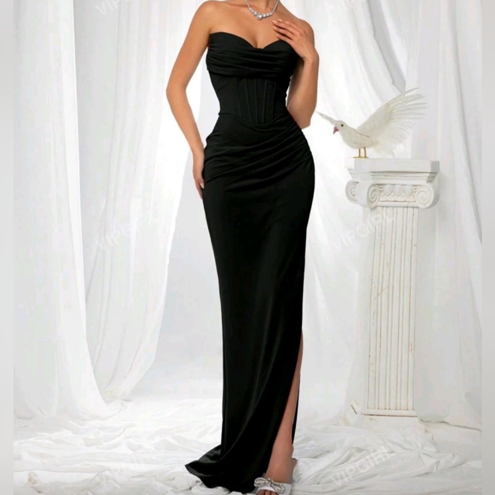 NEW Elegant Black Strapless Evening Dress